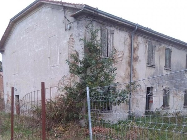 casa indipendente in vendita a Suzzara