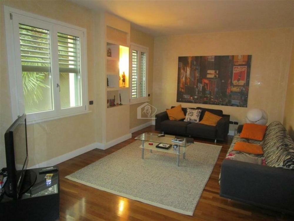 casa indipendente in vendita a Suzzara