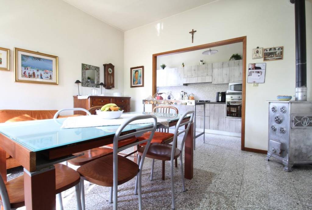 casa indipendente in vendita a Suzzara