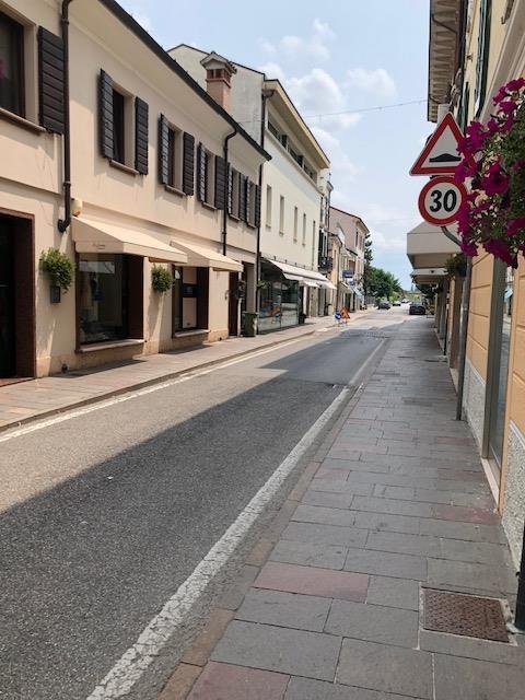 negozio in vendita a Suzzara