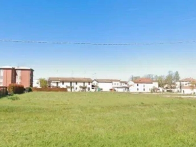 terreno edificabile in vendita a Suzzara in zona Riva