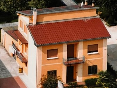 casa indipendente in vendita a Suzzara