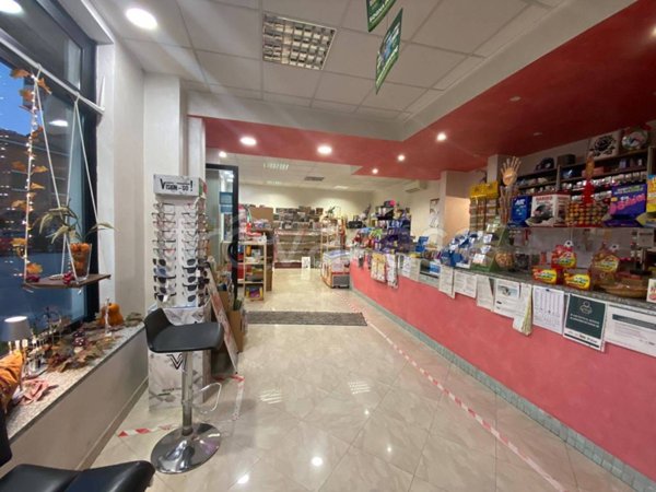 negozio in vendita a Suzzara