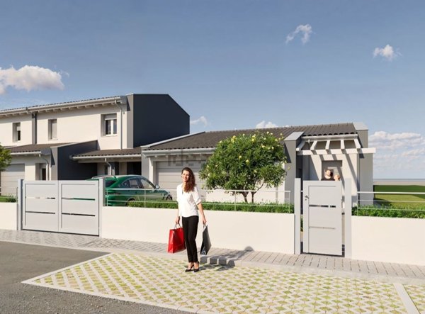 casa indipendente in vendita a Suzzara