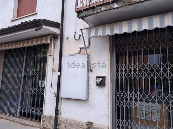 casa indipendente in vendita a Suzzara