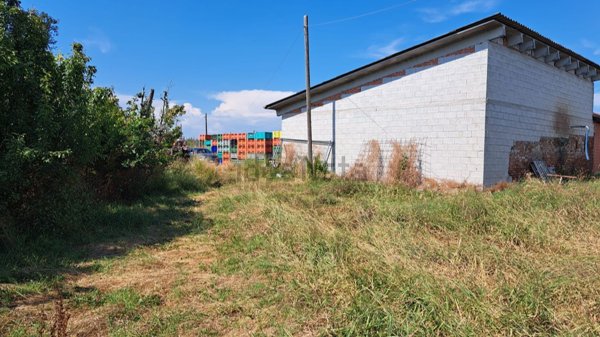 terreno agricolo in vendita a Suzzara