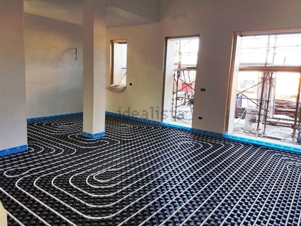 casa indipendente in vendita a Suzzara