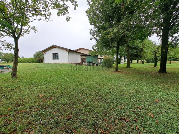 casa indipendente in vendita a Suzzara