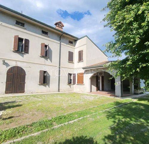 casa indipendente in vendita a Suzzara