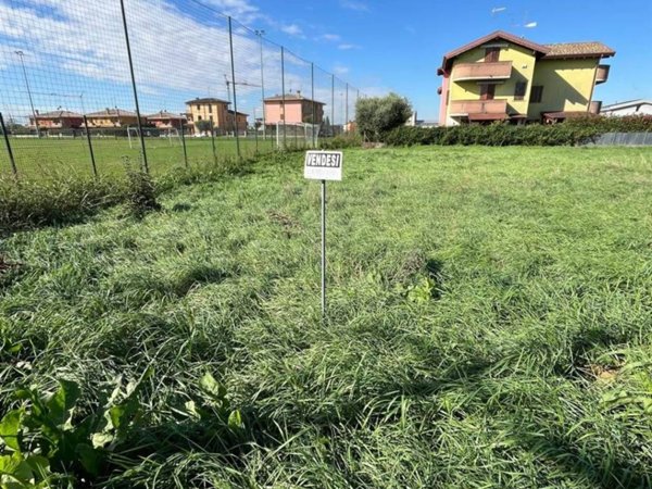terreno agricolo in vendita a Suzzara