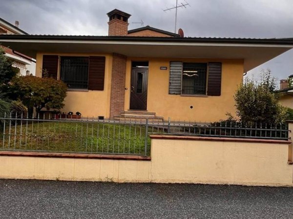 casa indipendente in vendita a Suzzara