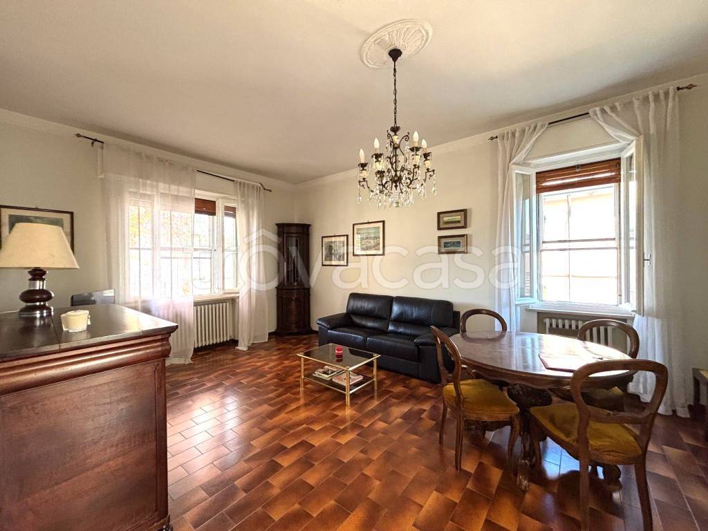 casa indipendente in vendita a Suzzara