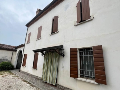 casa indipendente in vendita a Suzzara