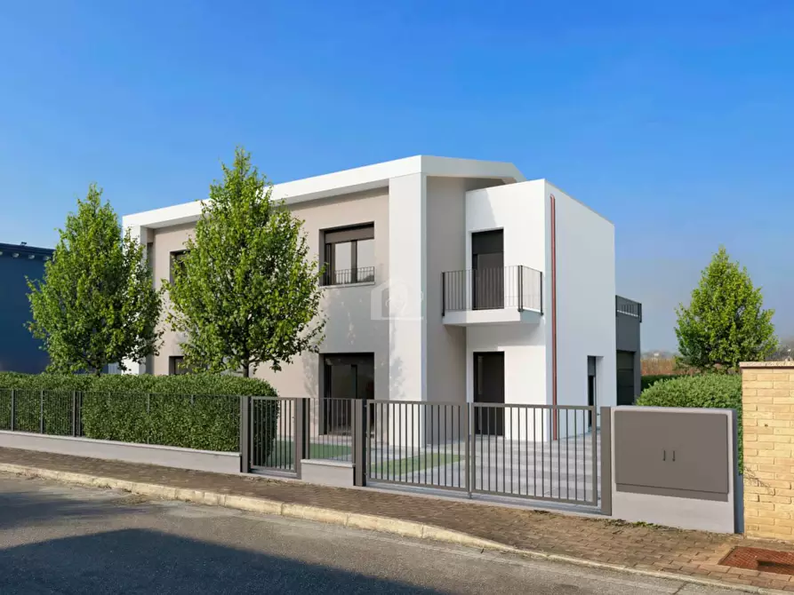 casa indipendente in vendita a Suzzara