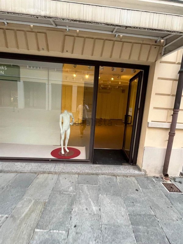 negozio in vendita a Suzzara