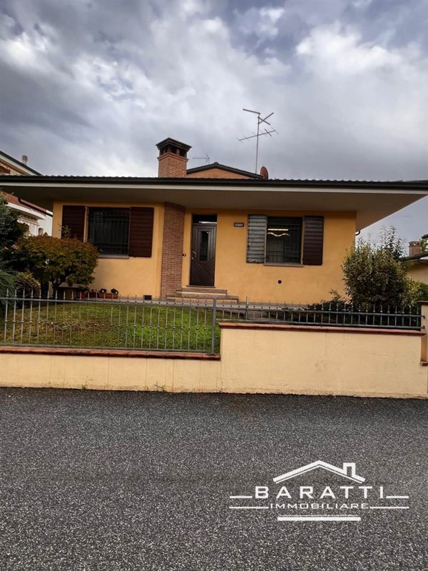 casa indipendente in vendita a Suzzara