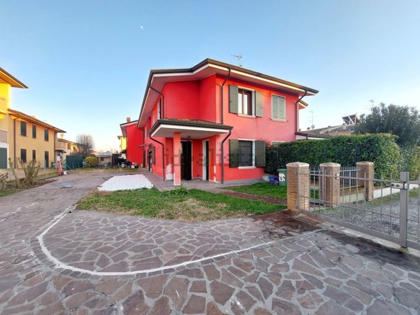 casa indipendente in vendita a Suzzara