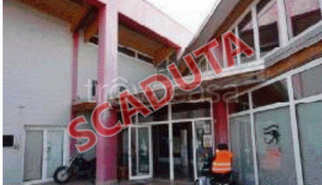 negozio in vendita a Suzzara