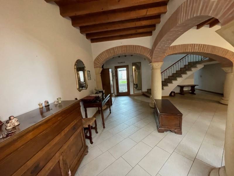 casa indipendente in vendita a Suzzara