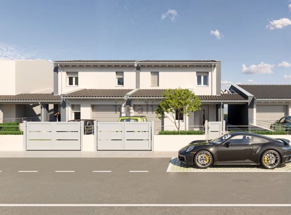 casa indipendente in vendita a Suzzara