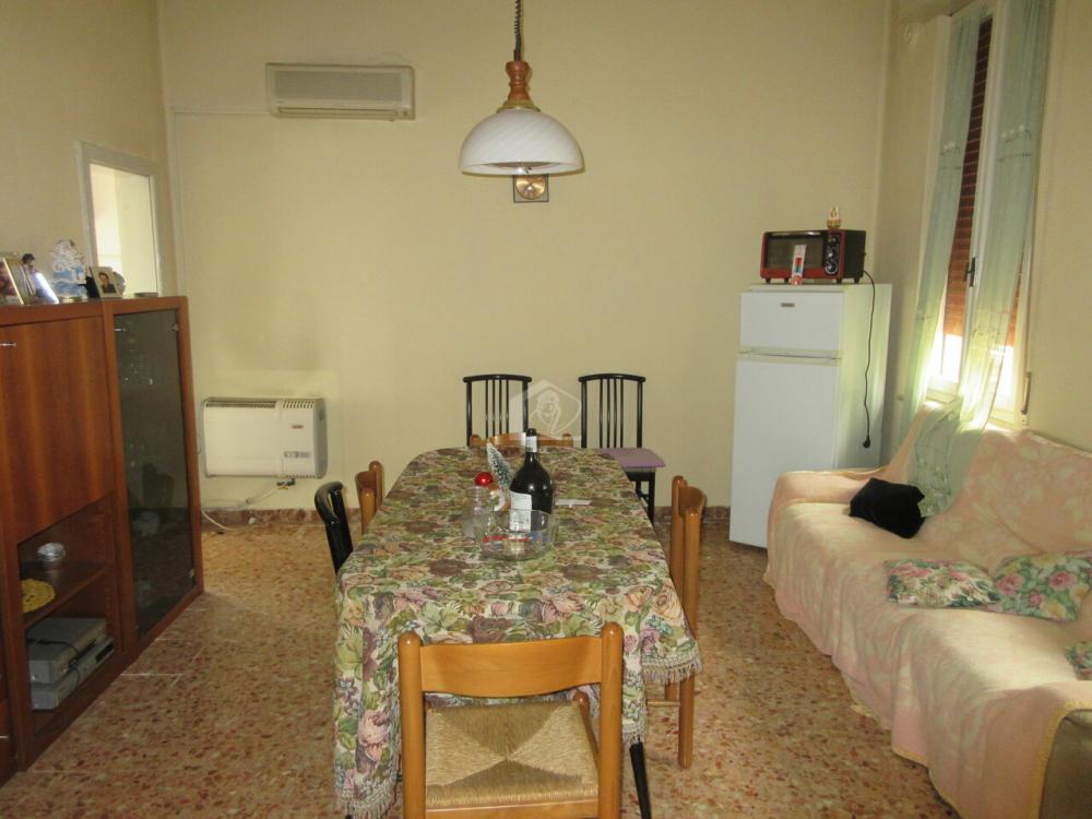 casa indipendente in vendita a Suzzara