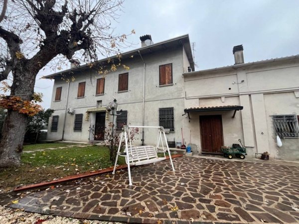 casa indipendente in vendita a Suzzara