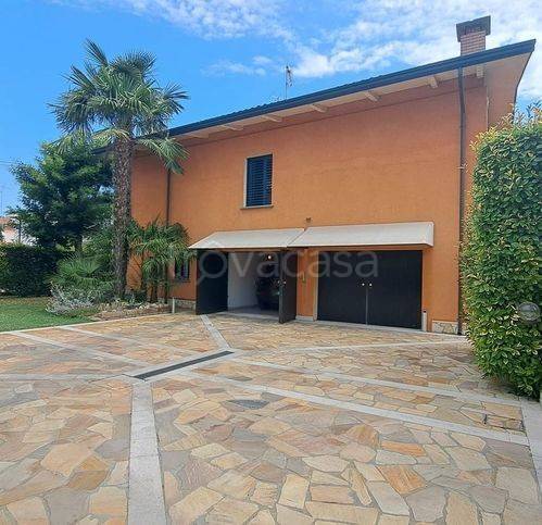 casa indipendente in vendita a Suzzara