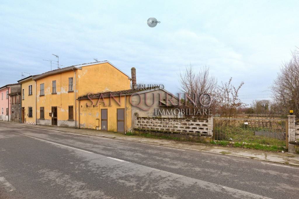 casa indipendente in vendita a Suzzara