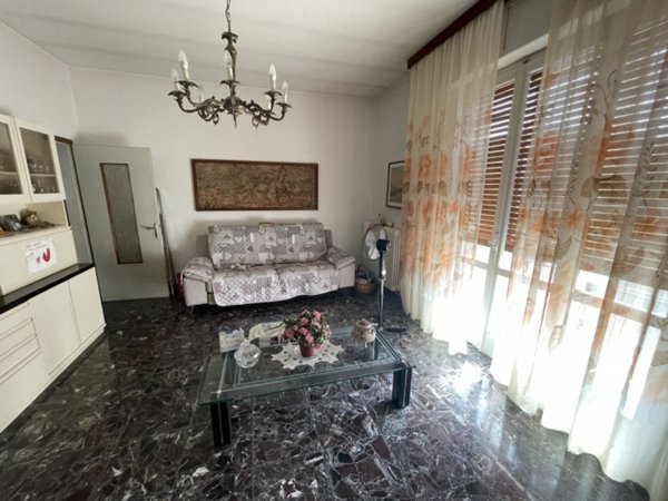 casa indipendente in vendita a Suzzara