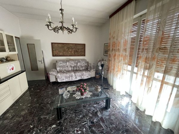 casa indipendente in vendita a Suzzara