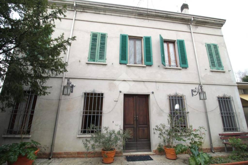 casa indipendente in vendita a Suzzara