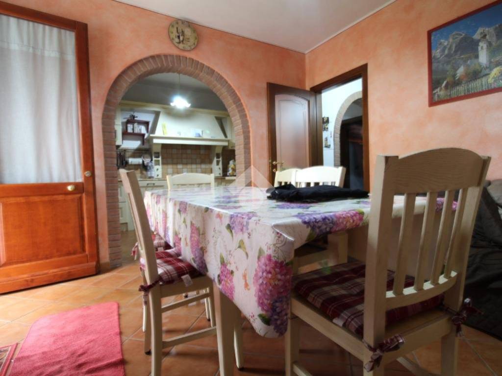 casa indipendente in vendita a Suzzara