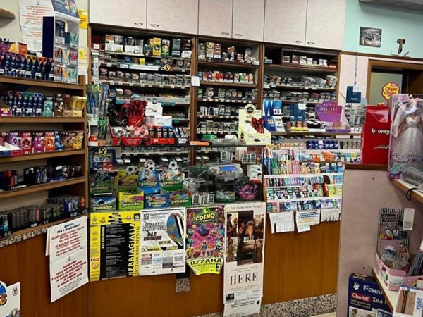 negozio in vendita a Suzzara