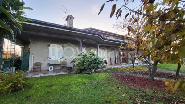 casa indipendente in vendita a Suzzara