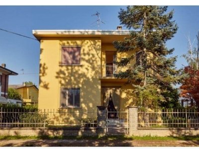 casa indipendente in vendita a Suzzara