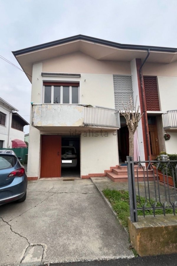 casa indipendente in vendita a Suzzara