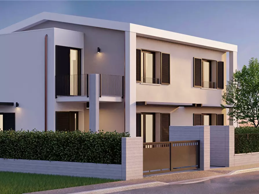 casa indipendente in vendita a Suzzara