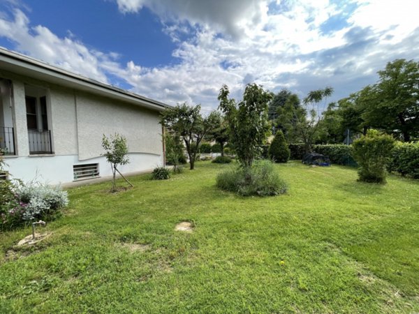 casa indipendente in vendita a Suzzara