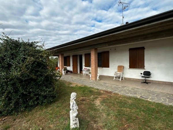 casa indipendente in vendita a Suzzara