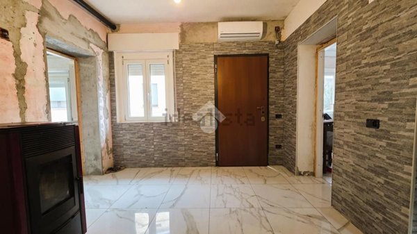 casa indipendente in vendita a Suzzara