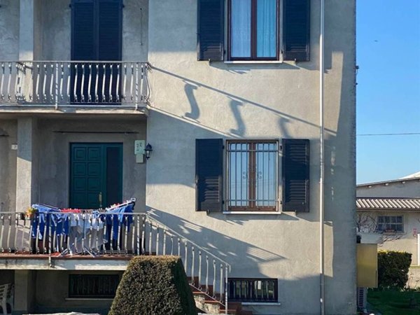 casa indipendente in vendita a Suzzara