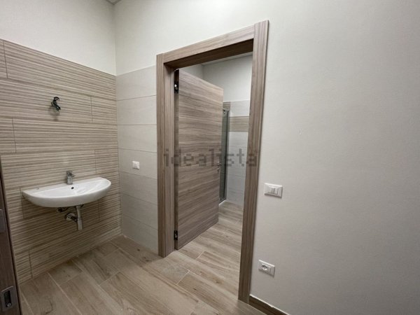 ufficio in vendita a Suzzara