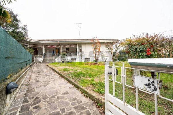 casa indipendente in vendita a Suzzara