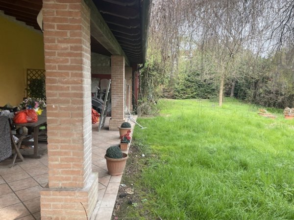 casa indipendente in vendita a Suzzara