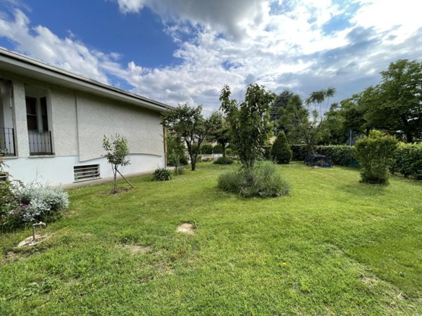 casa indipendente in vendita a Suzzara