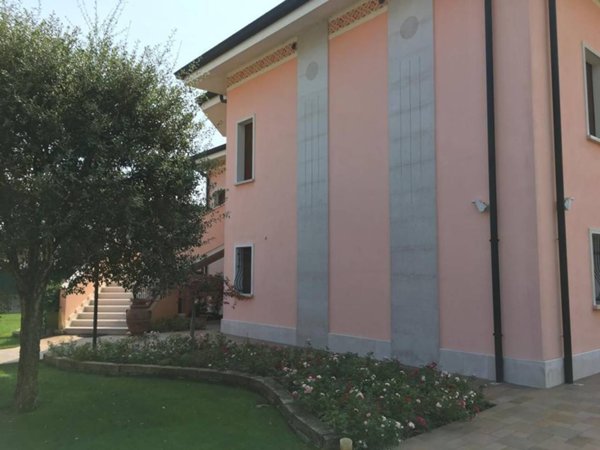 casa indipendente in vendita a Suzzara