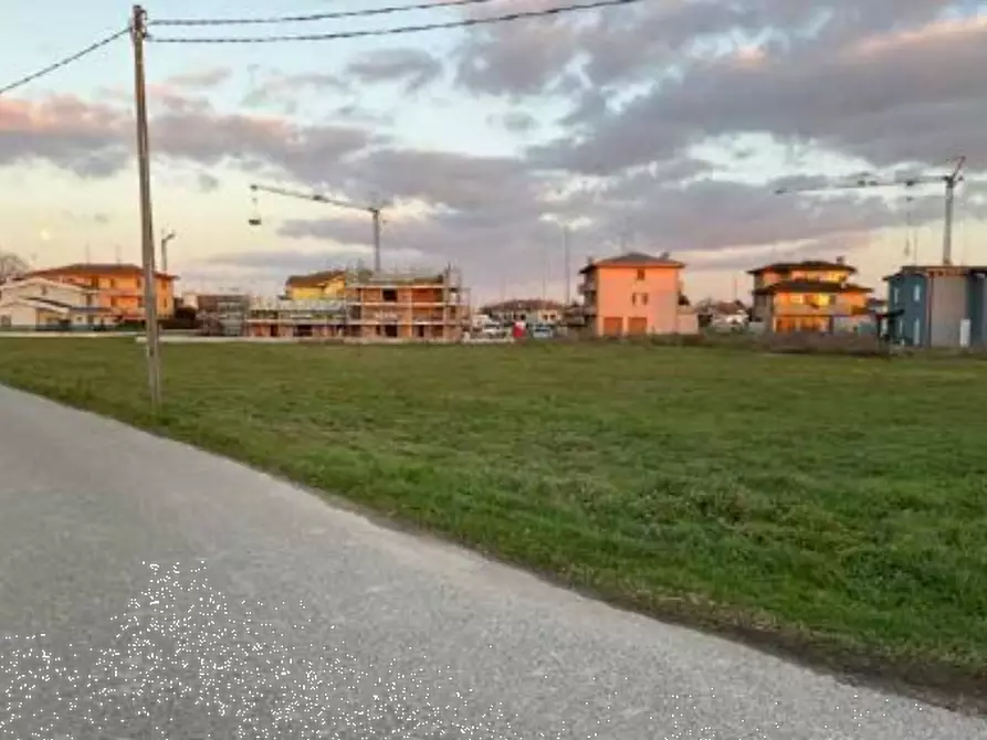 terreno edificabile in vendita a Suzzara in zona Tabellano