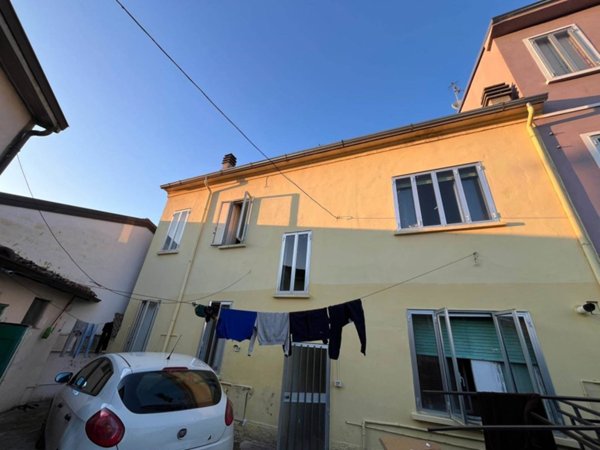 casa indipendente in vendita a Suzzara