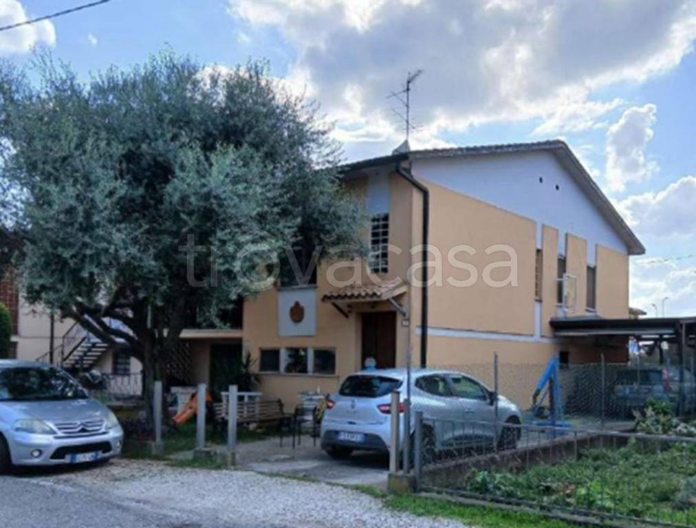 casa indipendente in vendita a Suzzara