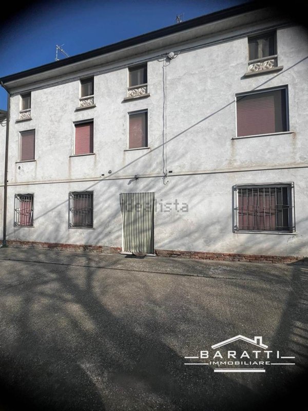 casa indipendente in vendita a Suzzara